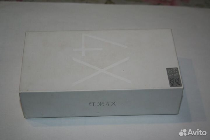 Коробки от телефонов iPhone 7 и другие