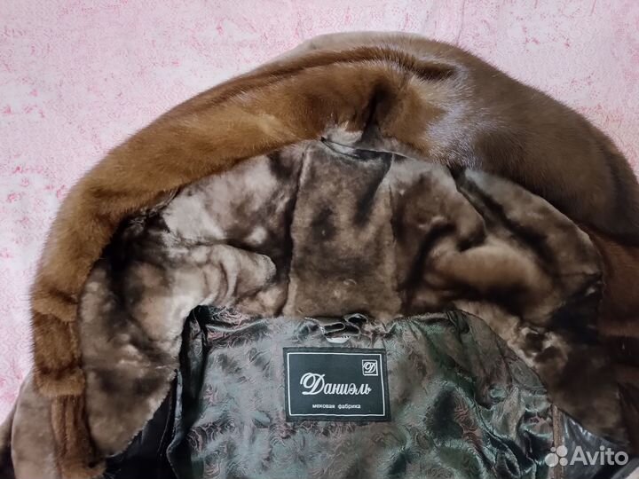 Шуба мутоновая с капюшоном