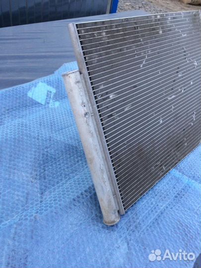 Радиатор кондиционера Рено Логан 2 Vesta X-ray