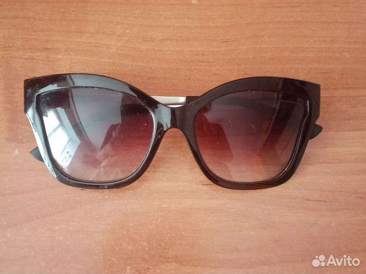 Солнцезащитные очки женские