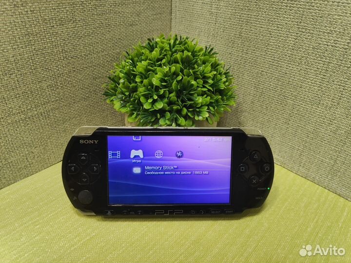 Sony PSP 3008 прошитая 8gb