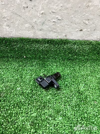 Датчик распредвала Mazda 3 1.6 Z6 2008