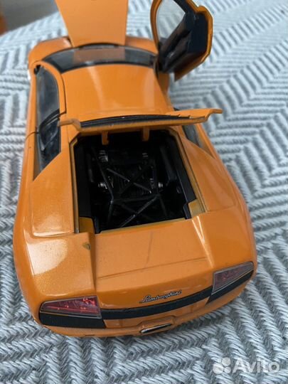 Jada 1/24 Lamborghini aventador lp700-4 2011