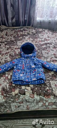Детские вещи(куртки, комбинезон, ботинки)