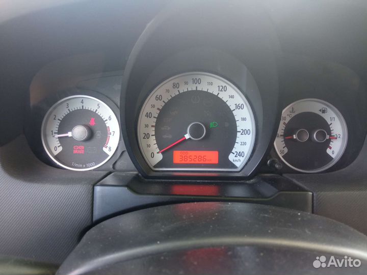 Kia Ceed 1.4 МТ, 2008, битый, 380 000 км
