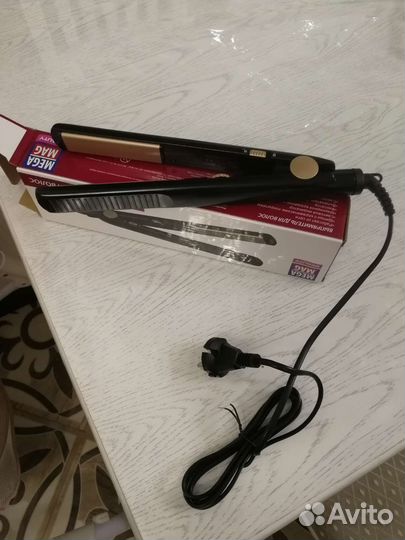 Выпрямитель для волос Новый