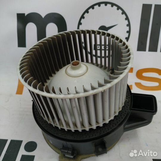 Моторчик печки Bmw 520D G30 2019