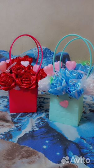 Атласные Цветы