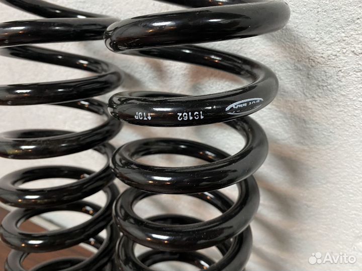 Пружины задние Mercedes Benz E-class W210