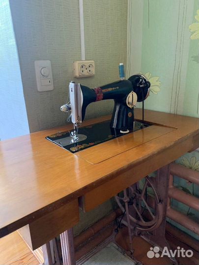 Швейная машинка ножная подольск