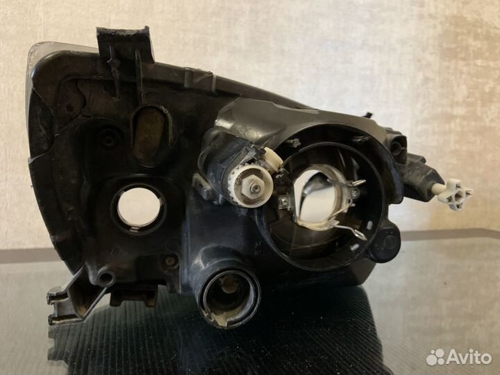 Фара левая LADA granta