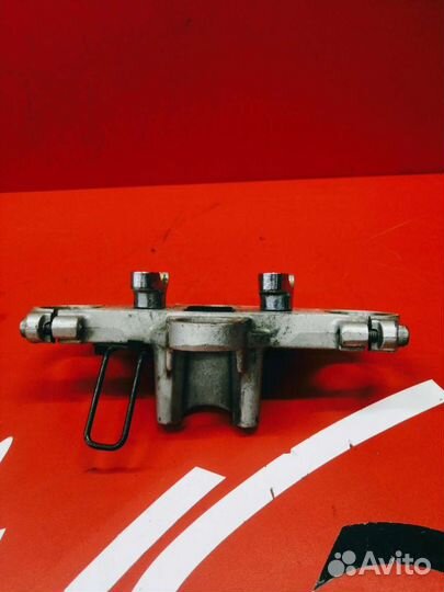 Верхняя траверса Yamaha FZ400 97-00