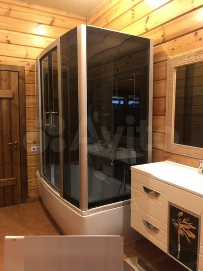 Коттедж 240 м² на участке 6 сот.