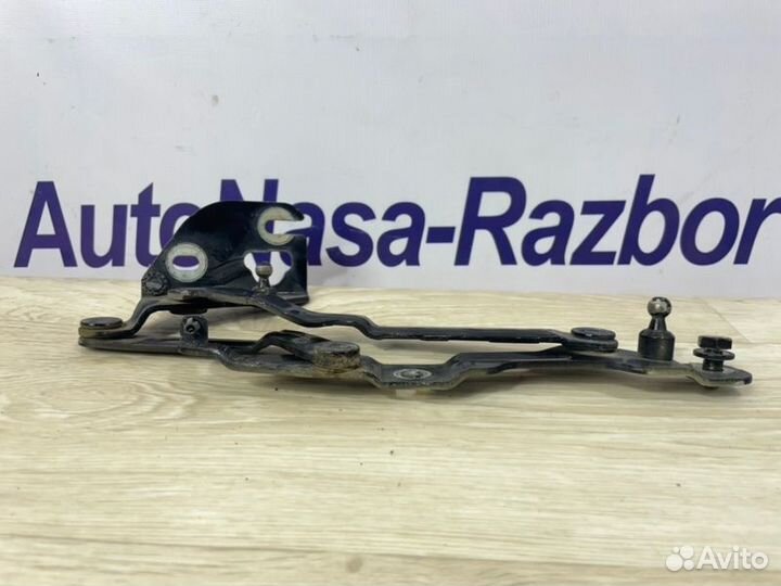 Петля крышки багажника правая Volkswagen Passat B5