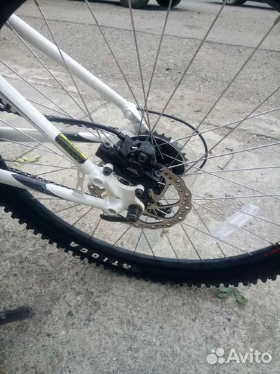 Велосипед горный GT avalanche 2.0