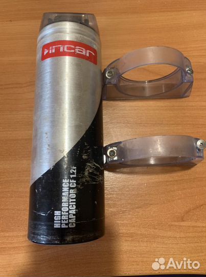 Конденсатор с вольтметром 1.2F