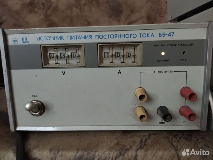 Лабораторный блок питания