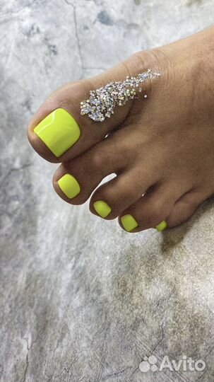 Маникюр и педикюр