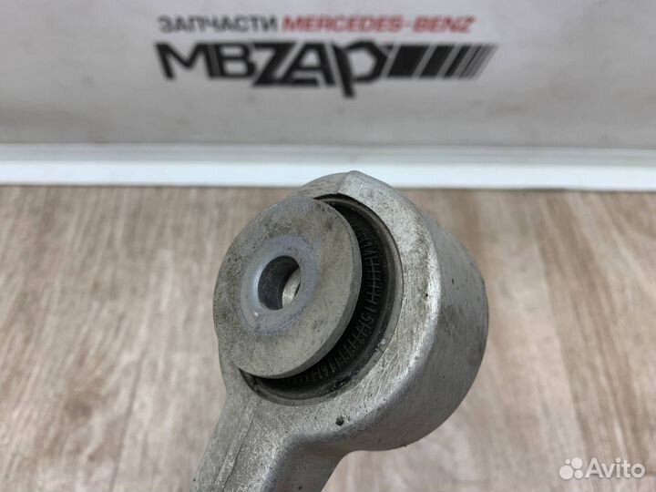 Рычаг верхний правый Mercedes W164 ML 164