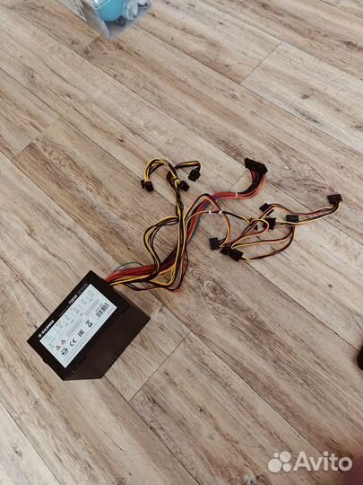 Блок питания xilence 700w как новый на пломбе