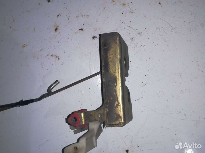 Замок двери Audi 80 B2 передние задние
