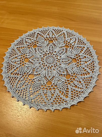 Салфетки вязаные крючком 31-38см