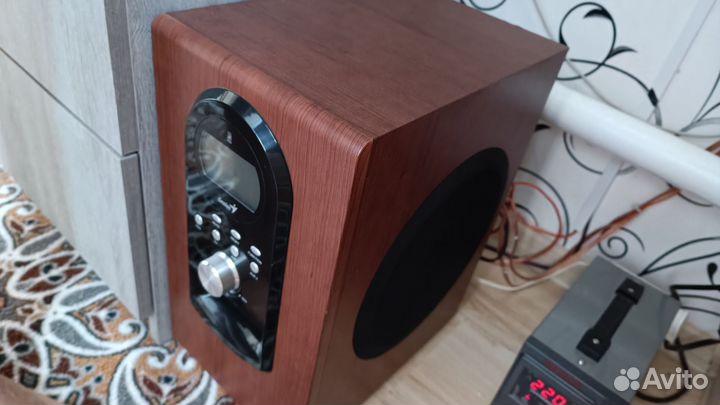 Музыкальный центр Genius