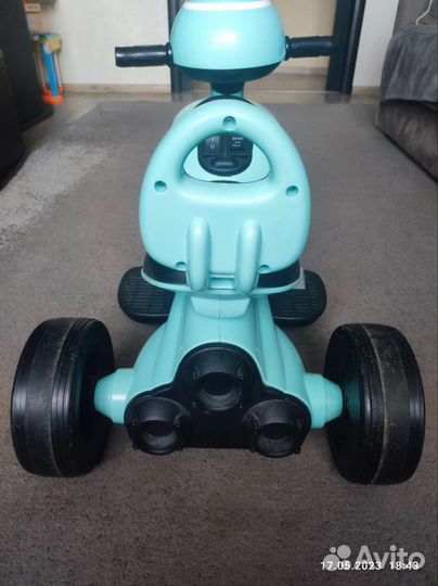 Машинка-каталка