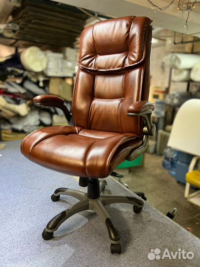 Компьютерное кресло