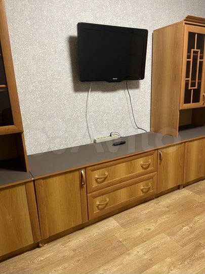 > 9-к. квартира, 49 м², 11/11 эт.