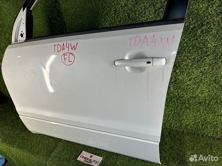Дверь передняя левая Suzuki Escudo TDA4W J24B