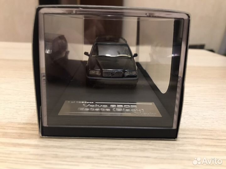 Модель Volvo 1/43 850 нpi