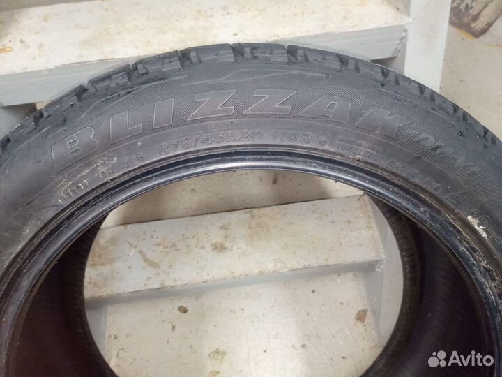 Bridgestone Blizzak DM-V1 275/45 R20 110