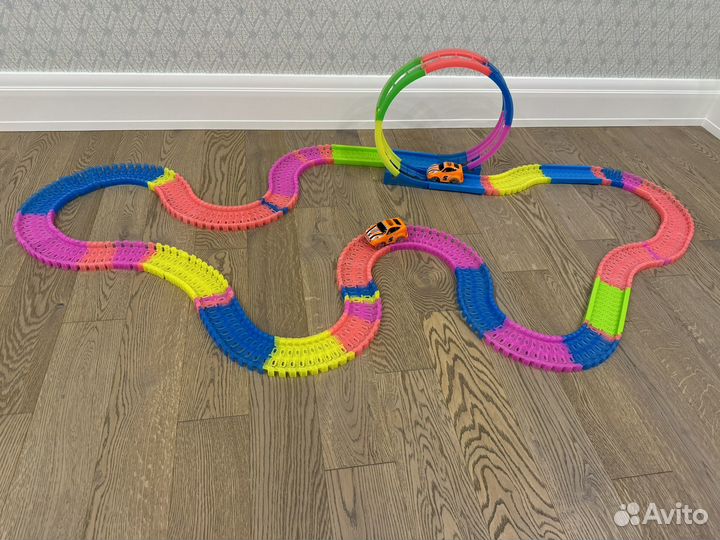 Игрушка гибкий трек с машинками
