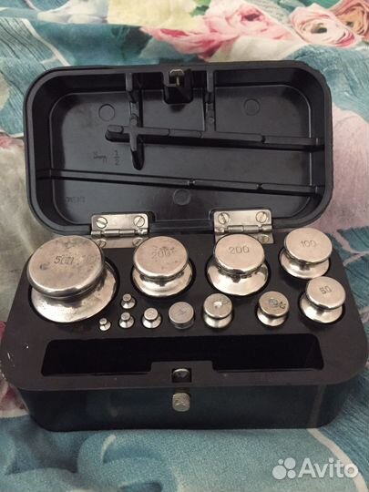 Набор весовых гирь