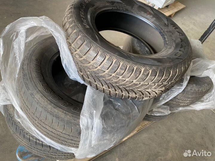 Bridgestone Dueler H/T 265/65 R17