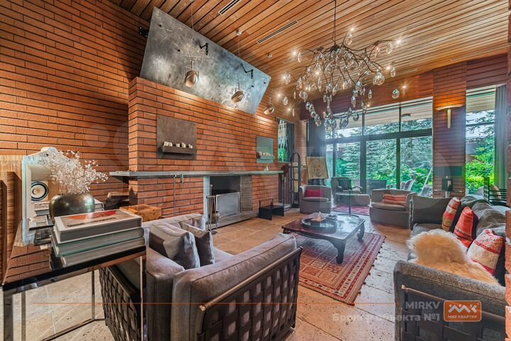 Дом 255 м² на участке 30 сот.