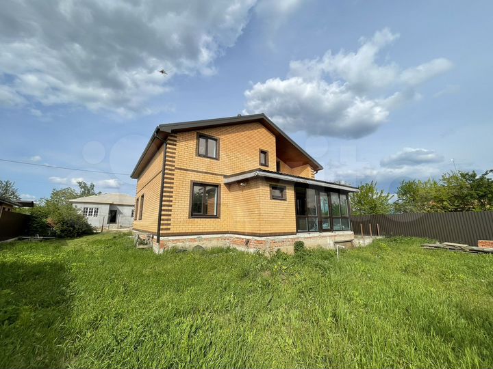 Дом 170 м² на участке 6 сот.