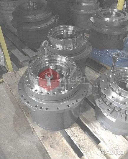 Редуктор хода Case CX210 KRA1426