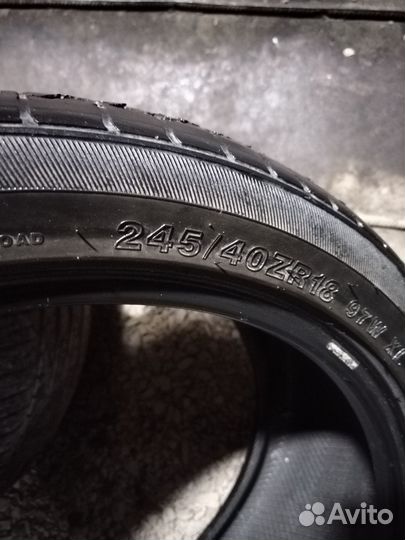 Advanta HTR-700 245/40 R18 28J