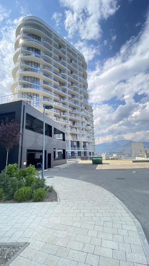 1-к. апартаменты, 52,6 м², 9/18 эт.