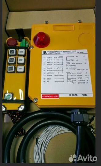 Радиоупpавление кранами сеpии Тelеcrane