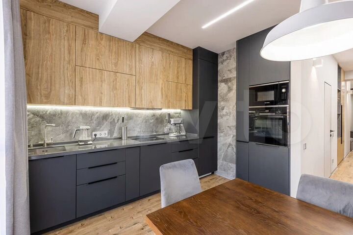 4-к. квартира, 110 м², 8/13 эт.