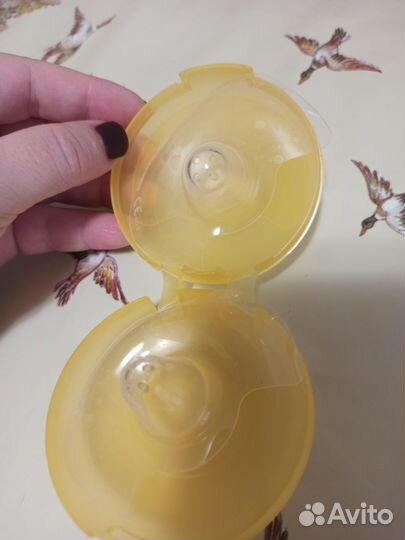 Накладки на грудь medela m