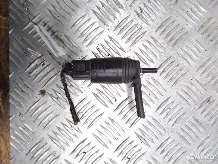 Насос (моторчик) омывателя стекла Land Rover 3