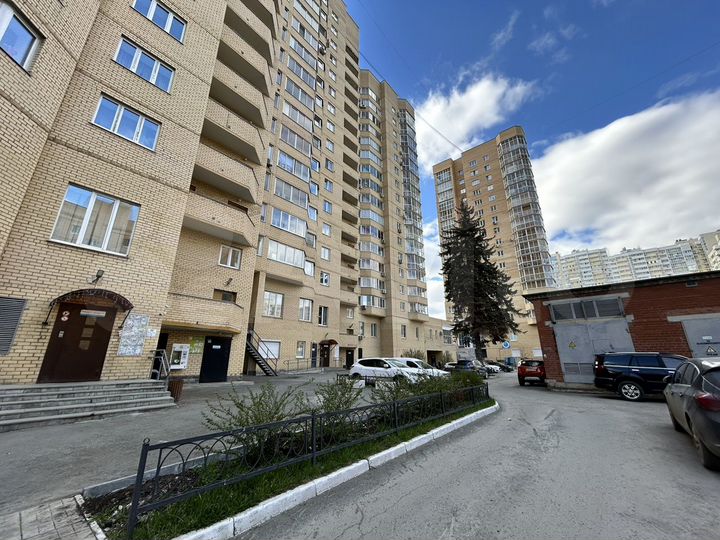 2-к. квартира, 77 м², 12/16 эт.