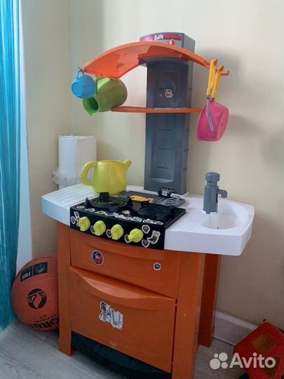 Детская игровая кухня с водой, звуком и светом