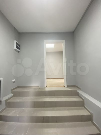 Торгово-офисное помещение пл. 129,3 м²