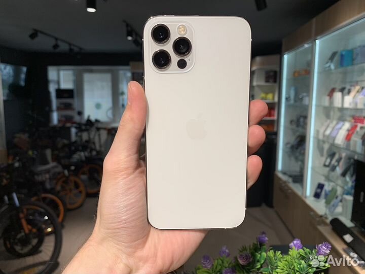 iPhone 12 Pro, 256 ГБ