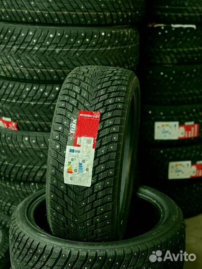 iLink Wintervorhut Stud II 275/40 R21 и 315/35 R21 93C